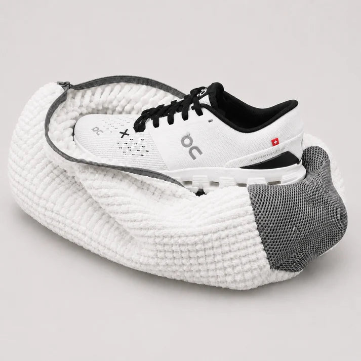 👟 No-Scrub Shoe Washing Bag – Clean & Protect Your Sneakers In The Washing Machine