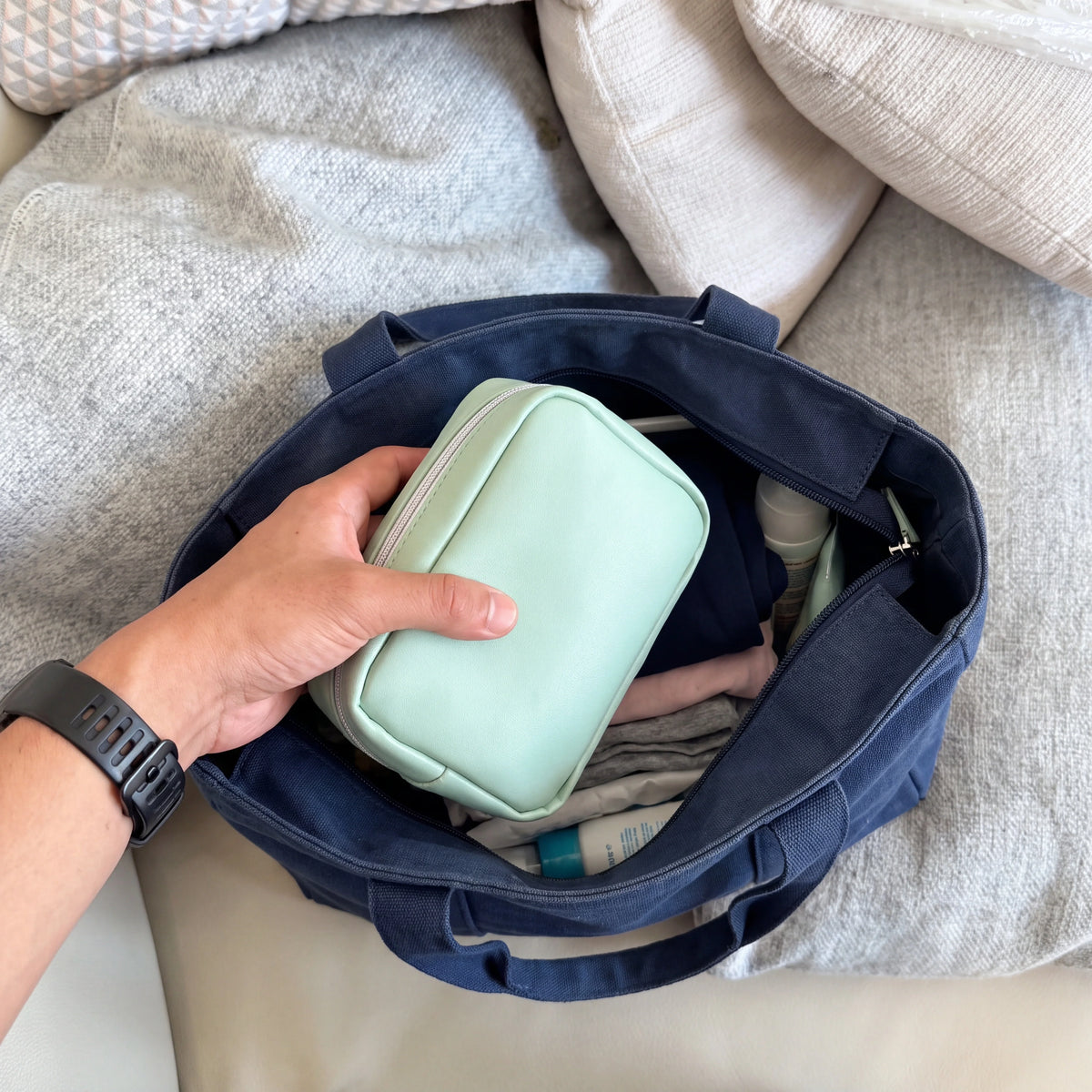 Pill Organizer Bag – Portable Medicine Storage Pouch